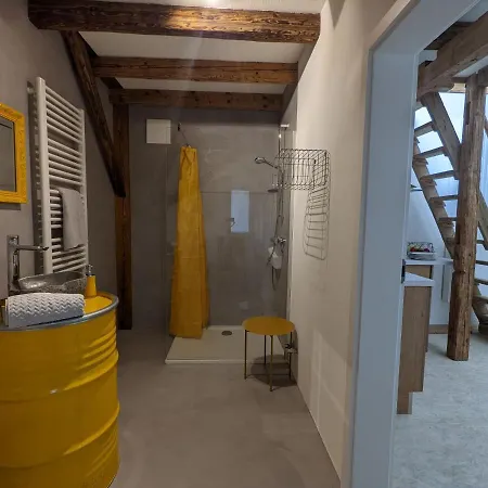 Schlafstaelle * Geusfeld