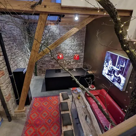 Schlafstaelle * Geusfeld