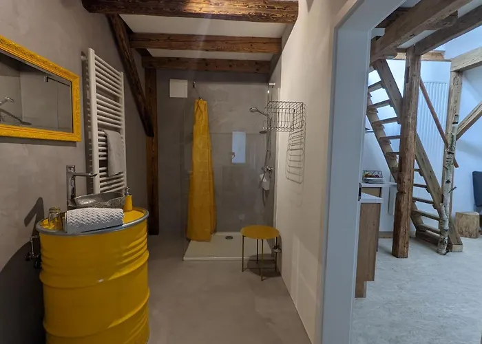 Schlafstaelle * Geusfeld